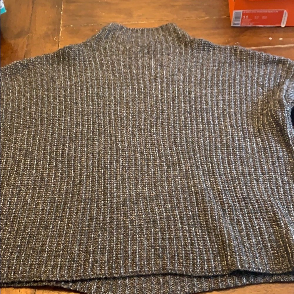 Beautiful Halogen Sweater. Worn once.